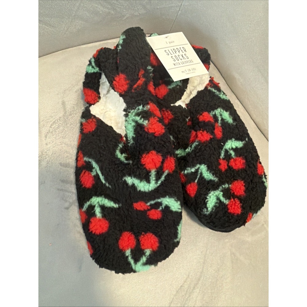 Target Black Cherry 🍒 Tier Womens Slipper Socks with Grippers Size M L 8-10 NWT